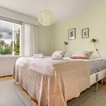 Charming 3br With River Views & Sauna *