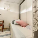 Charming 3br With River Views & Sauna Appartement