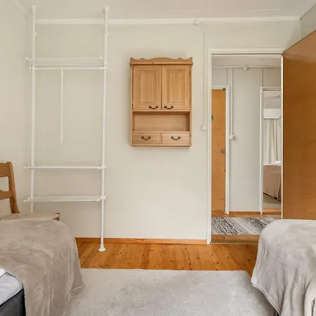 Charming 3br With River Views & Sauna Huoneisto *