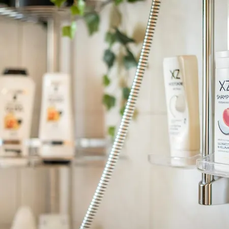 Charming 3br - River Views & Private Sauna アパート