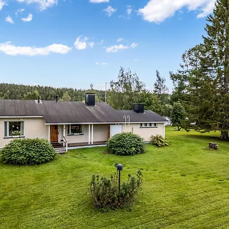 Charming 3Br Home With River Views & Sauna דירה *