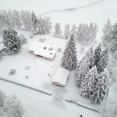 Charming 3br - River Views & Private Sauna アパート