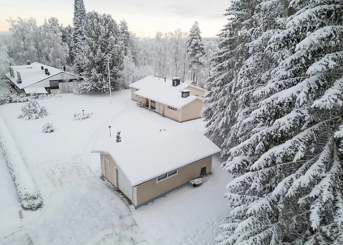 Charming 3Br Home With River Views & Sauna דירה *